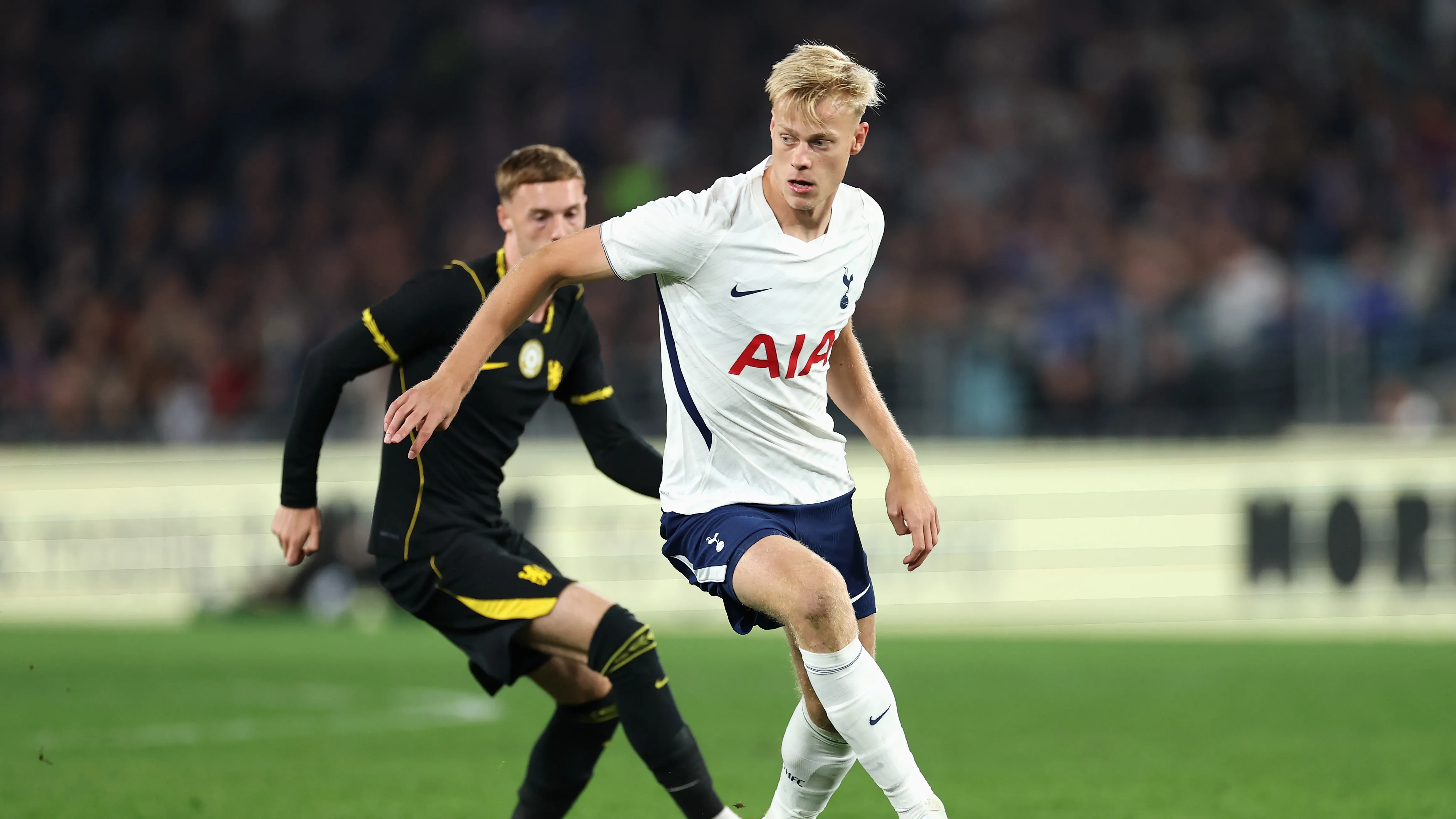德泽尔比调侃范赫克:助攻让我想骂人,现在你逃不掉了