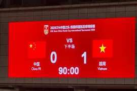 马德兴：丢球就是体能不支！换人？替补席上的人都在着忙全运会呢