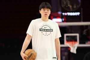媒体人:杨瀚森的速度短时间内没法提高 但三分球可以练练