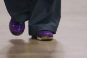 库里穿韦德之道1代！韦德：感谢你对我12年前款式的支持和喜爱