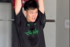 辽宁男篮全力备战体测！刘星言的三分球训练?