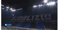 规避禁令，米兰球迷德比战用手机闪光灯拼出巨型TIFO