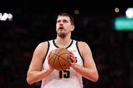 NBA官方:约基奇不断刷新人们的认知 全能表现领掘金高歌猛进