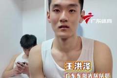 王洪泽：杜导和队友都信任我 我能在场上做自己 不用有那么多顾虑