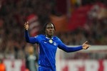 前英超裁判:查洛巴确实明显接触了戈登,但吹与不吹都看主裁判的