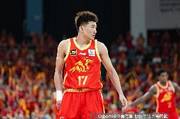 传得一手好球！孙铭徽半场8次助攻&屡送内线空档 另有5分3断1帽