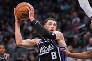 国王迎战雄鹿 因脚踝伤势连续缺席9场比赛的拉文将迎来复出