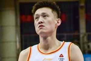 记者:周鹏腿伤一直没好透 深圳没有停下寻找新外援的脚步