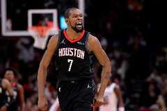 KD:进攻方会制定战术选择防守者 多人有盖帽能力会让他们头疼