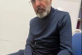 太阳报:前森林老板在家中被蒙面歹徒刺伤,他是一名手表收藏家
