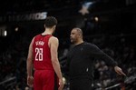 帕金斯怒喷申京:不愿防守让我恶心 进攻全力以赴防守就只给40%