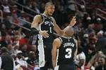 力挺队友!凯尔登·约翰逊赛后采访:维克托·文班亚马!MVP!