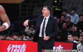 媒体人：有人认为新疆不断换外援和主帅是无用功 我认为这有意义