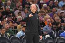 奥特：迎战火箭是体验高强度对抗的机会 这样的竞争能让我们成长