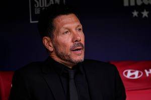 世体:西蒙尼准备对首发进行大幅轮换,多位青训小将参加今日训练