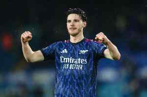 赖斯在两支球队都达成英超首发100场，英超历史第5年轻